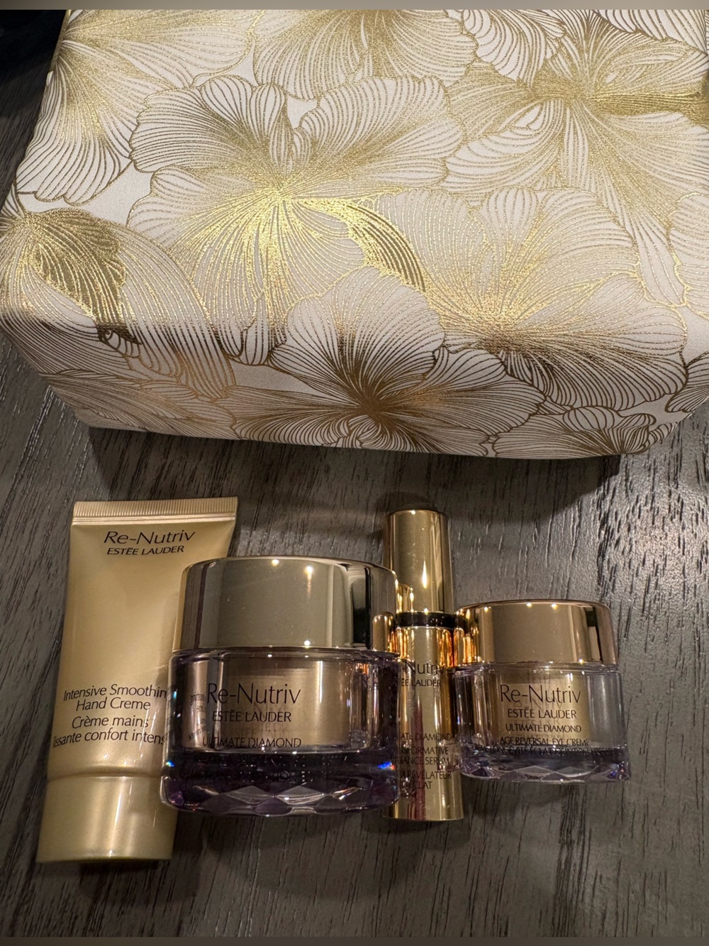 * New bundle of Estée Lauder Re-Nutriv ultimate diamond moisturizer & eye cream - Picture 5 of 5